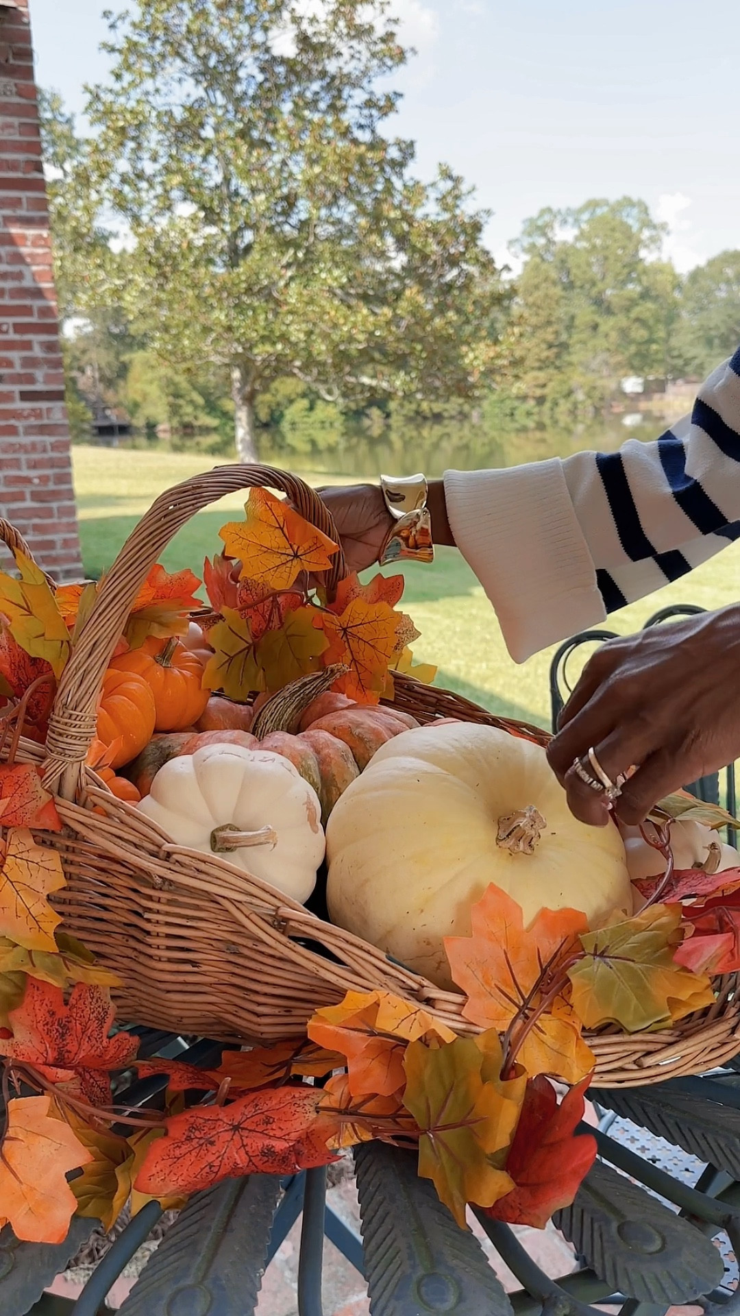 Easy fall pumpkin display | fall decor 

#LTKhome #LTKSeasonal