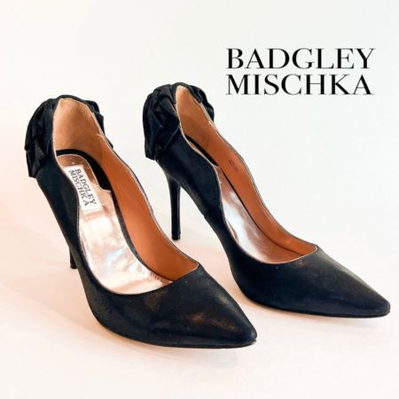 Black Badgley Mischka pumps with a layered bow heel

#LTKshoecrush #LTKHoliday #LTKSeasonal