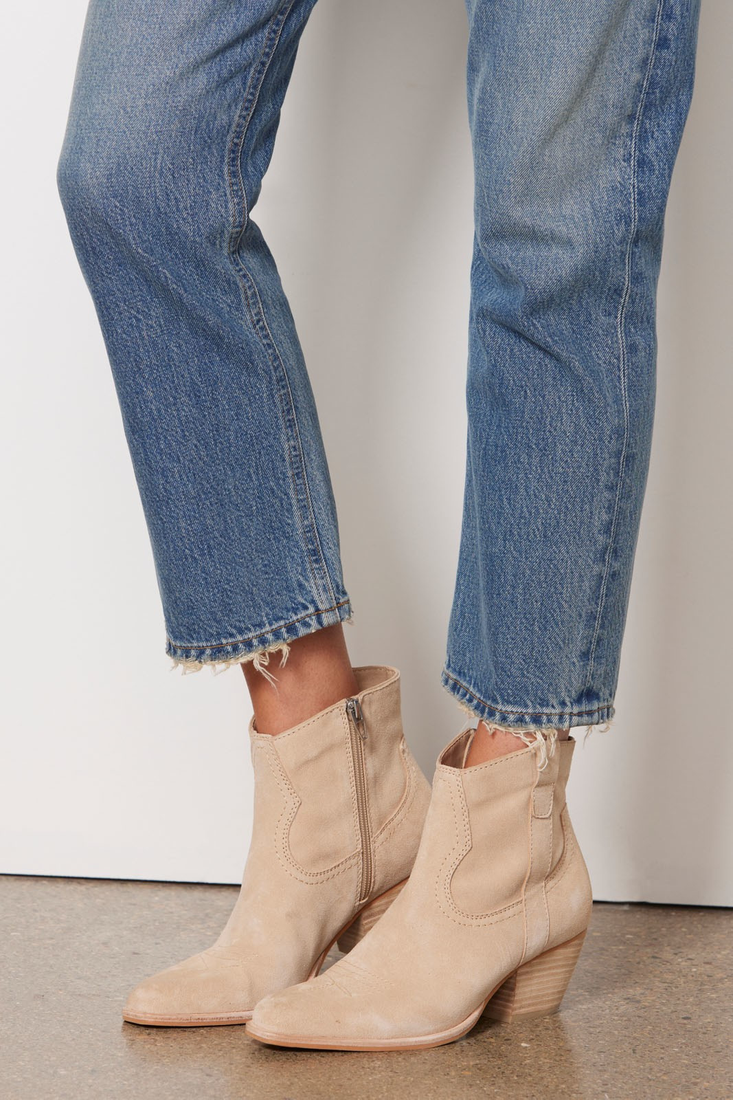 AGOLDE Riley High Rise Straight Crop Jean | EVEREVE | Evereve