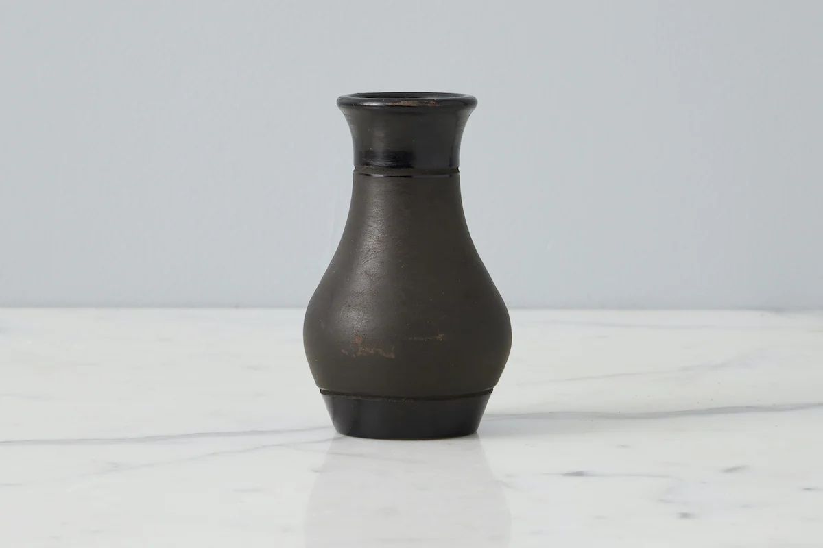 Limited Edition Black Vase, Small | etúHOME