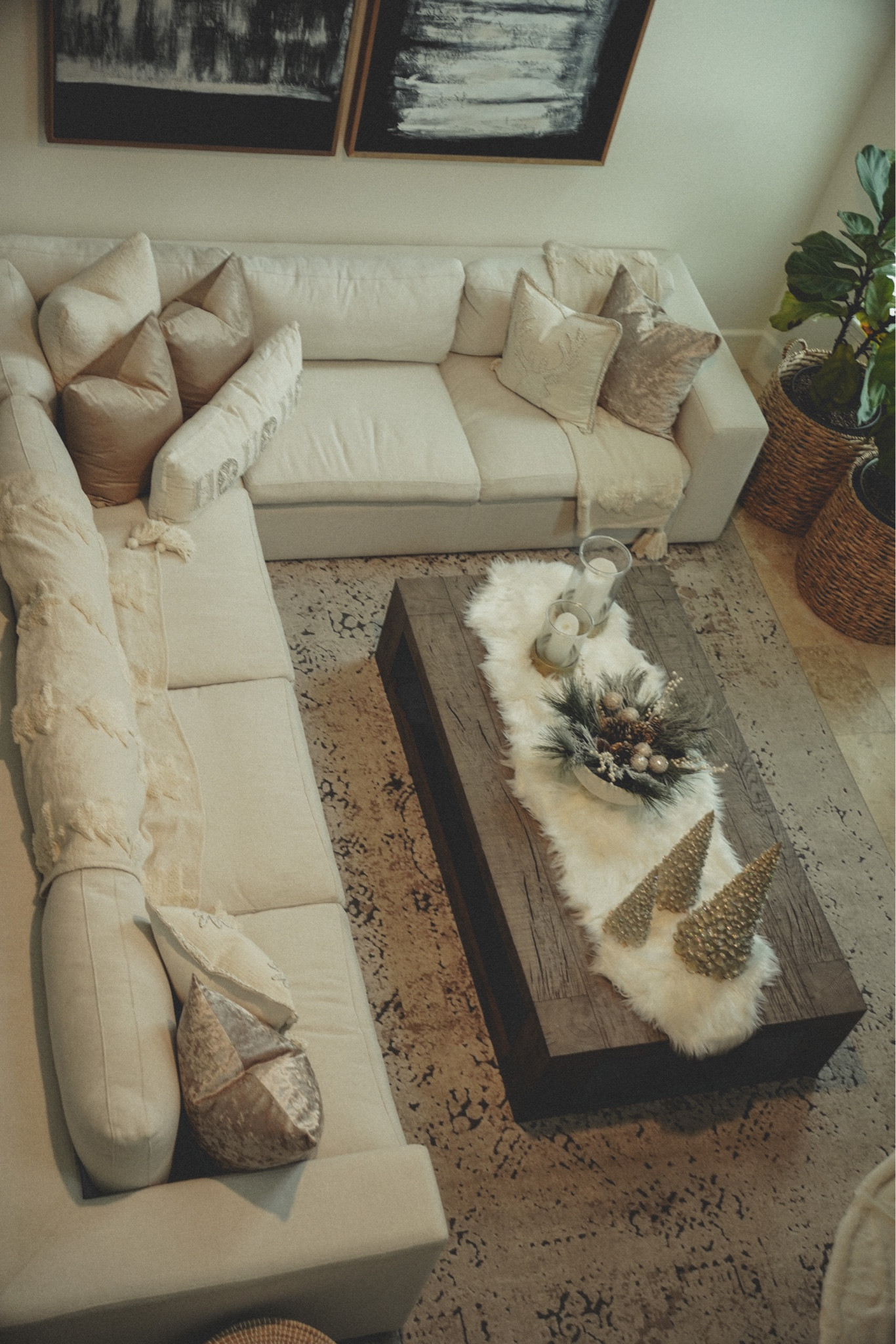 Living Room Christmas decor

Follow @devinhdecor on TikTok and Instagram for daily decor tips, finds and inspiration.


Sectional, coffee table, throw blanket, throw pillows, living room, pottery barn, HomeGoods, Marshalls, Christmas decor, Christmas decorations, storage baskets, accent chair, area rug, wall art



#LTKHoliday #LTKSeasonal #LTKhome