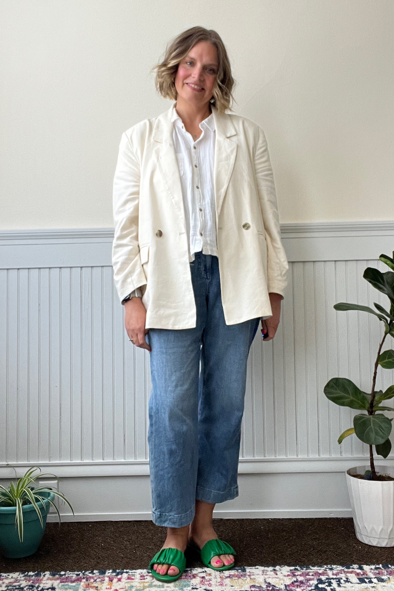 Outfit code: linen blazer, white button down, capri jeans and colorful shoes

#LTKstyletip #LTKcurves #LTKSeasonal