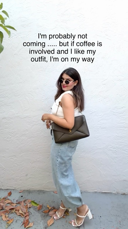 Coffee run outfit 🤍


#summeroutfits
#explorepage #girlmemes #fashionreel

#LTKootd #LTKdayinmylife #LTKgrwm