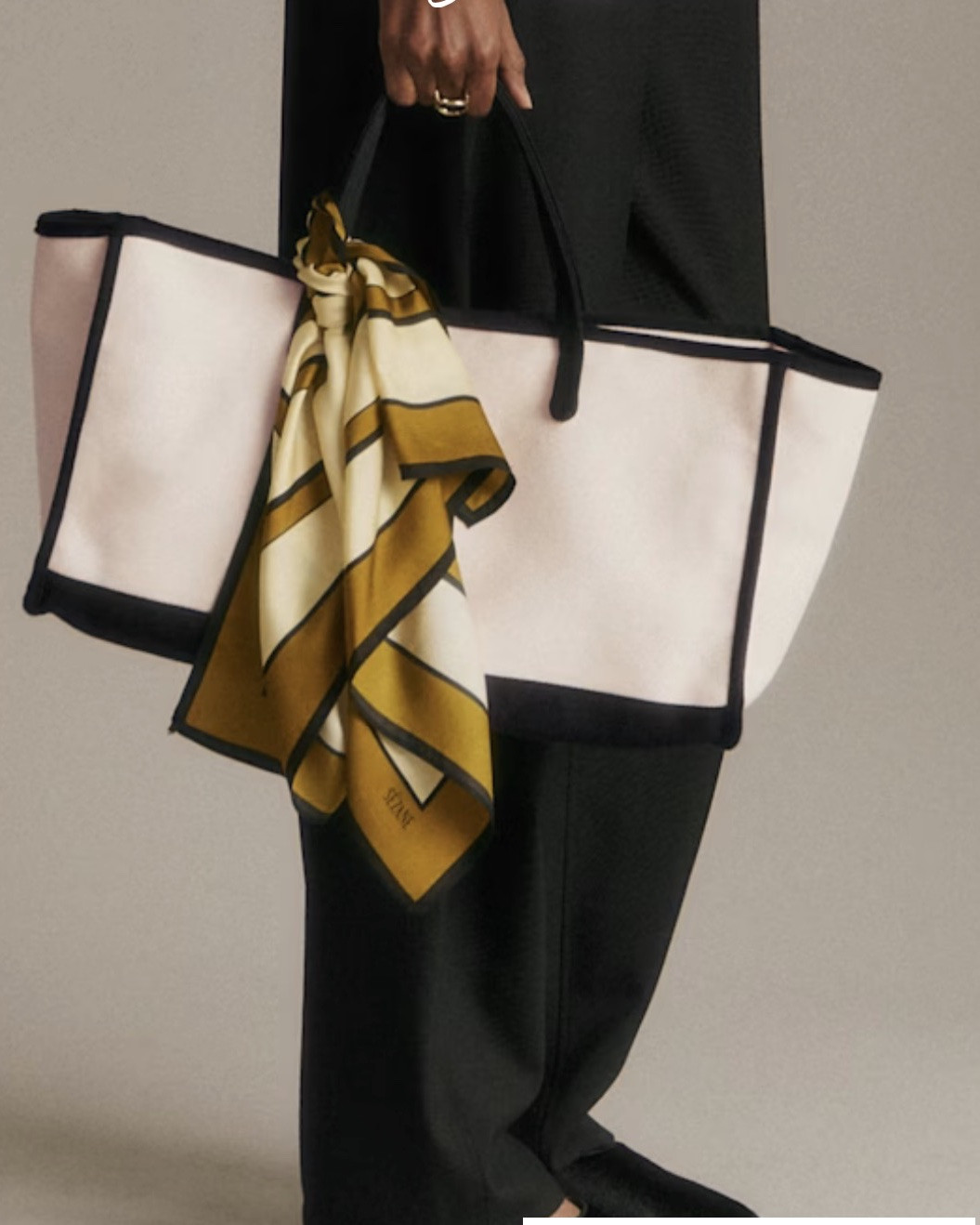 Scarves and satchels

#LTKTravel #LTKWorkwear