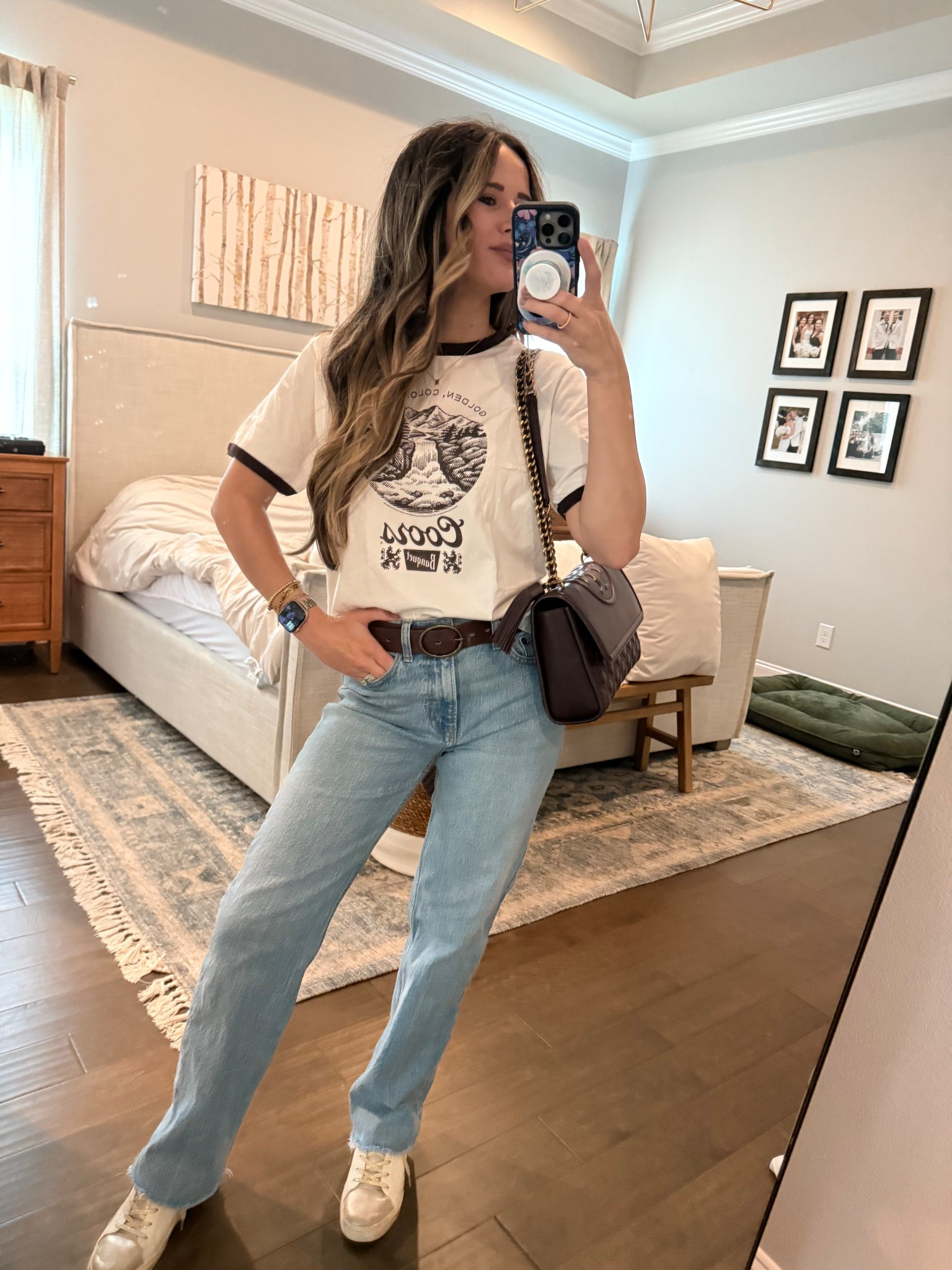 Comfy✔️ cute ✔️ casual ✔️

#casual #style #momstyle #graphictee #abercrombie #fall #comfy #sneakers 

#LTKStyleTip #LTKShoeCrush #LTKFindsUnder100