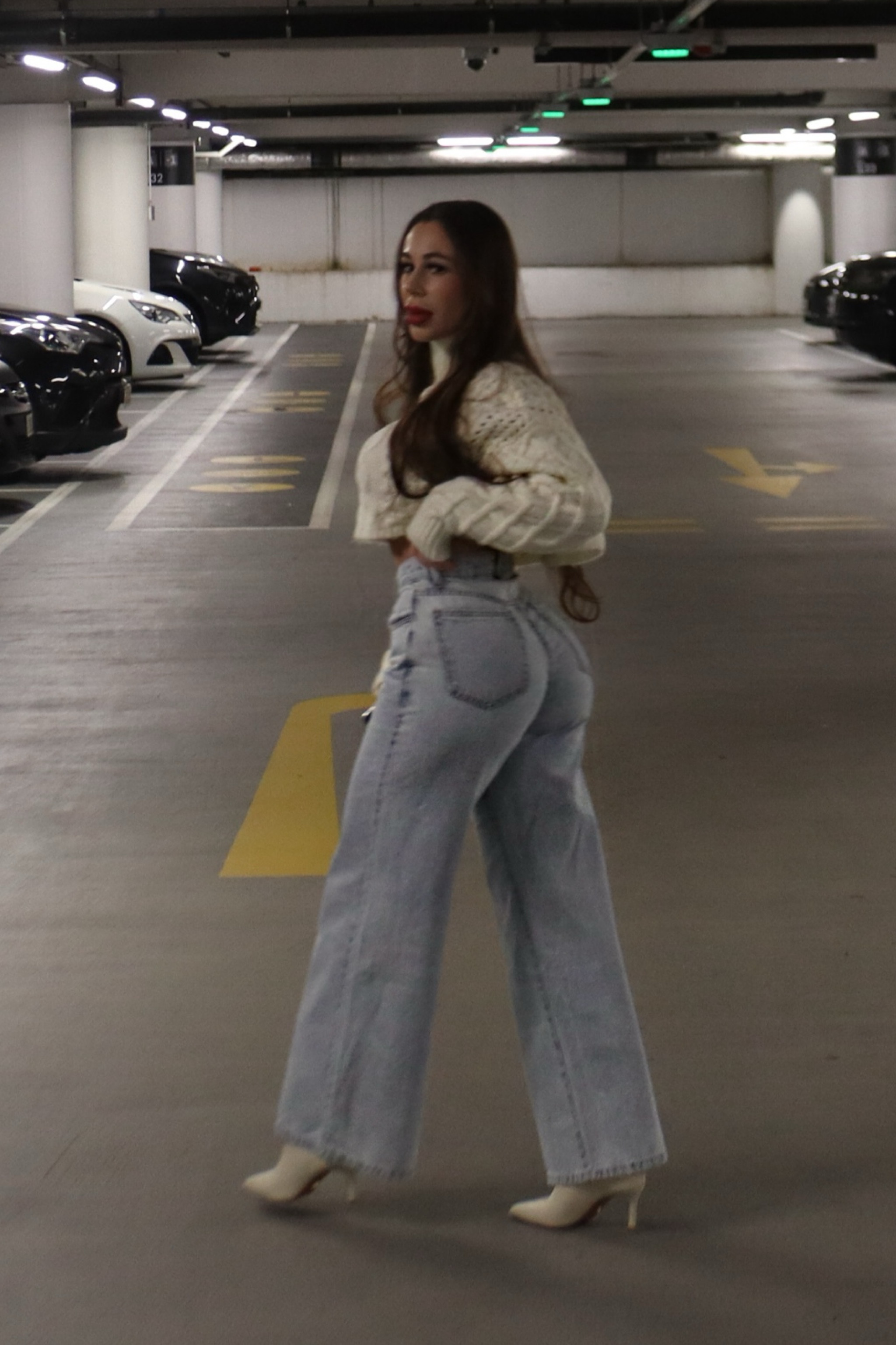 On sale items (Jumper + Boots!)

ASOS • Cotton on • Carvela 

Cropped Cable Jumper paired with Wide Leg Jeans and Slouch Ankle Boots. 

#LTKstyletip #LTKuk #LTKspring