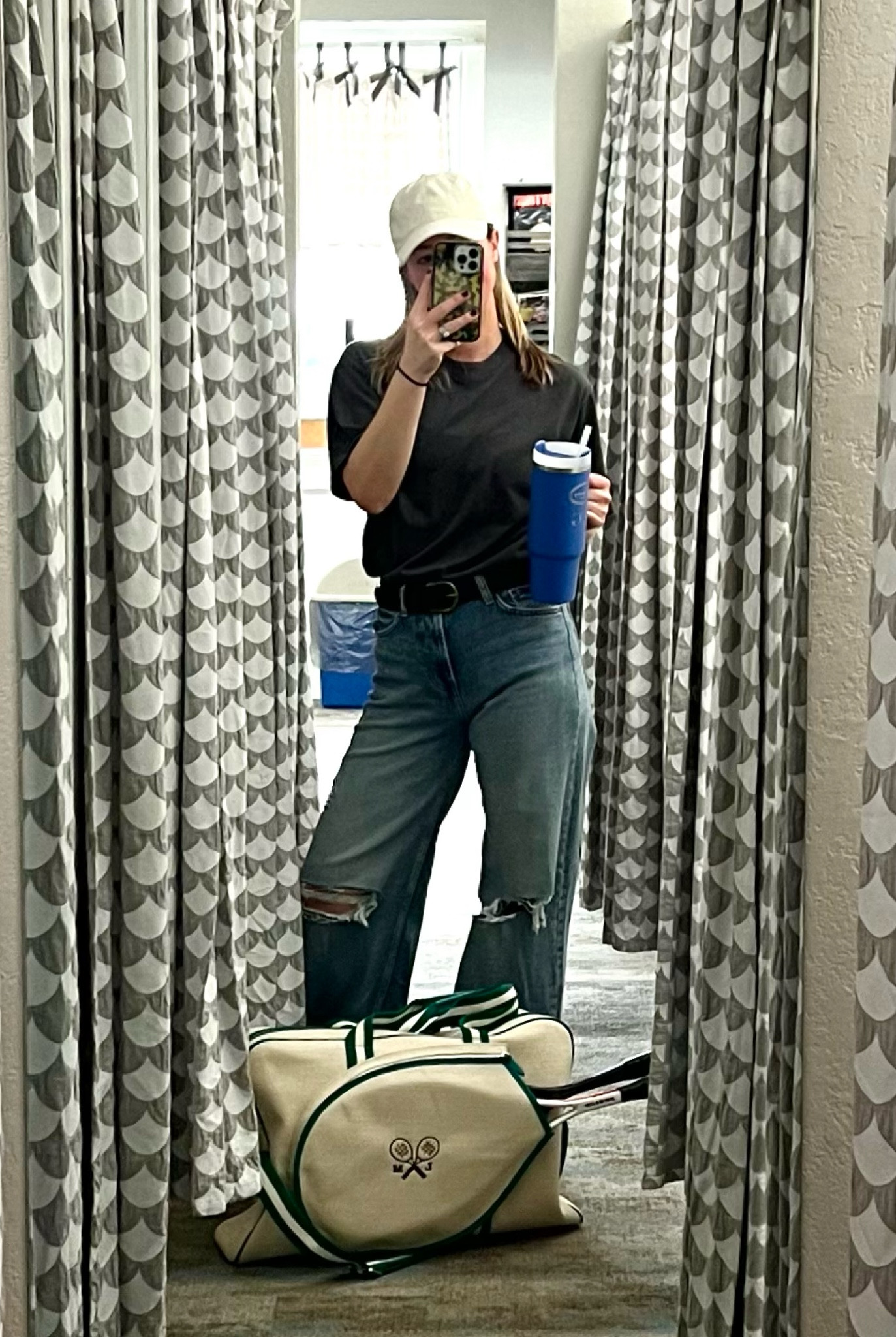 Fall outfits - Mark & Graham sports bag 

#LTKFallSale #LTKStyleTip #LTKFindsUnder50