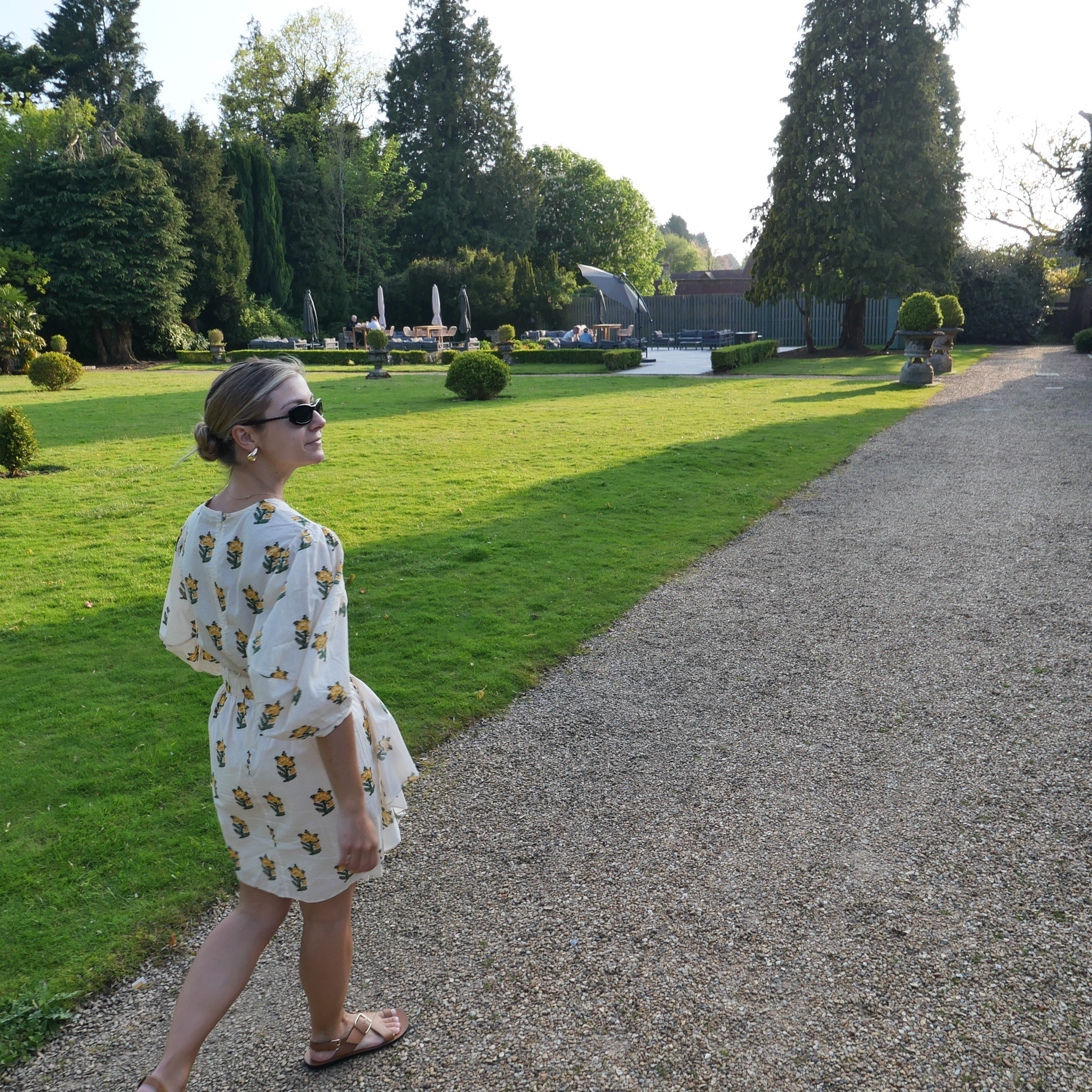 For spring garden parties 🌸🍓 

#dresses #spring #summer #events #chic #garden #gardenparty

#LTKParties #LTKTravel #LTKSeasonal