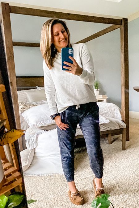 Lazy days call for the ultimate in comfort.
And nothing is more comfortable than Vuori joggers. Literally NOTHING. 

#LTKSeasonal #LTKunder100 #LTKfit