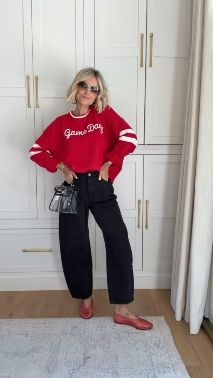 If you’re needing a game day look for this season kickoff, look no further! So many great game day finds from @Target 👏🏼 wearing L/2.

Loverly Grey, Target find, Target fashion, game day outfit ideas, black barrel jeans, black barrel denim

#LTKootd #LTKSeasonal