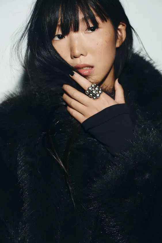 MAXI-RING MIT METALLKUGELN | Zara DE