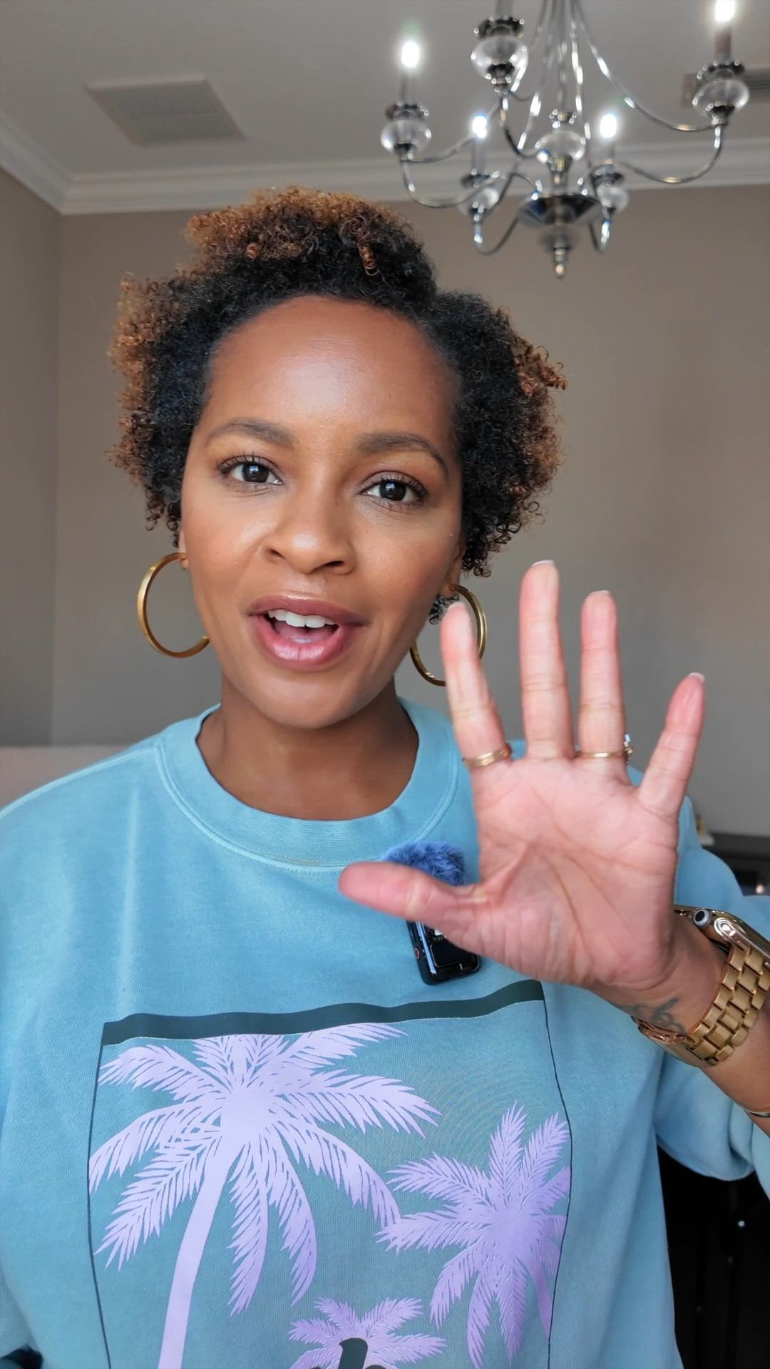 5 fragrances that YOU should try this winter! These fragrances are either new-ish or not spoken about a ton, but they deserve a little spotlight!

Fragrances Shown:
-Blndrgrphy Vanilla Mudslide
-Cartier Oud Vanille
-Valentino Sogno In Rosso
-Prada Infusion de Santal Chai
-Tom Ford Amber Intrigue

If you want the links, comment LINKS and I’ll send them to you!

Do these sound like something you want to get your nose on?




#LTKBeauty #LTKOver40