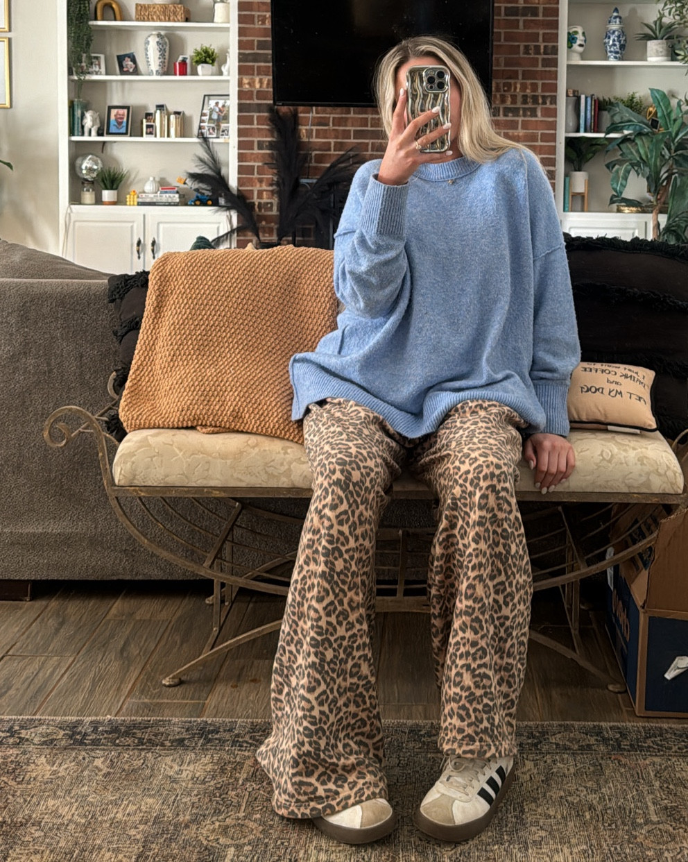Comfy set, aerie sweats, sweatpants, street style, oversized fit, funky fits, ootd 

#LTKSeasonal #LTKMidsize #LTKStyleTip