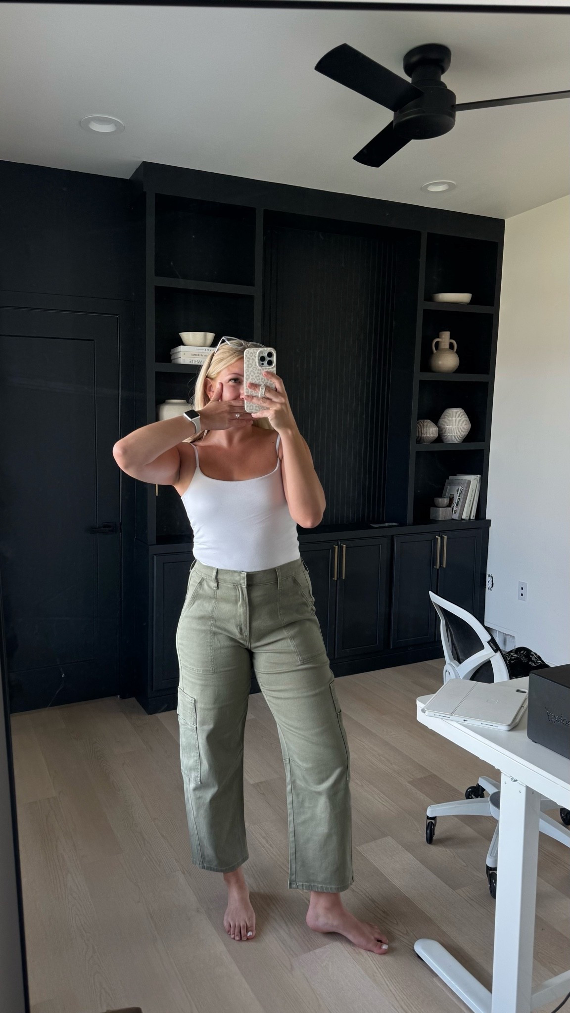 Wait WHAT @Walmart these cargo pants are so cute!! I’m 5’7 typically 8/10 wearing a medium

#LTKSaleAlert #LTKSeasonal #LTKxWalmart