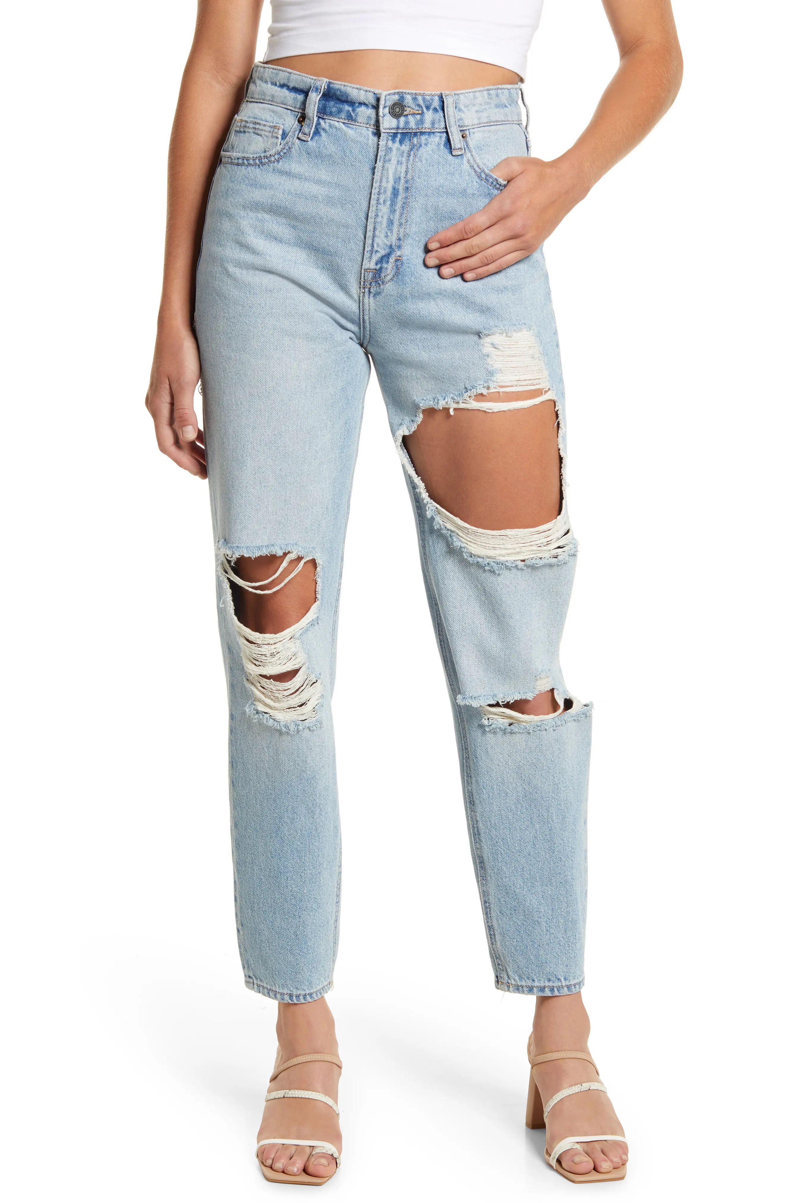 HIDDEN JEANS Distressed Tapered Mom Jeans, Size 27 in Medium Wash at Nordstrom | Nordstrom