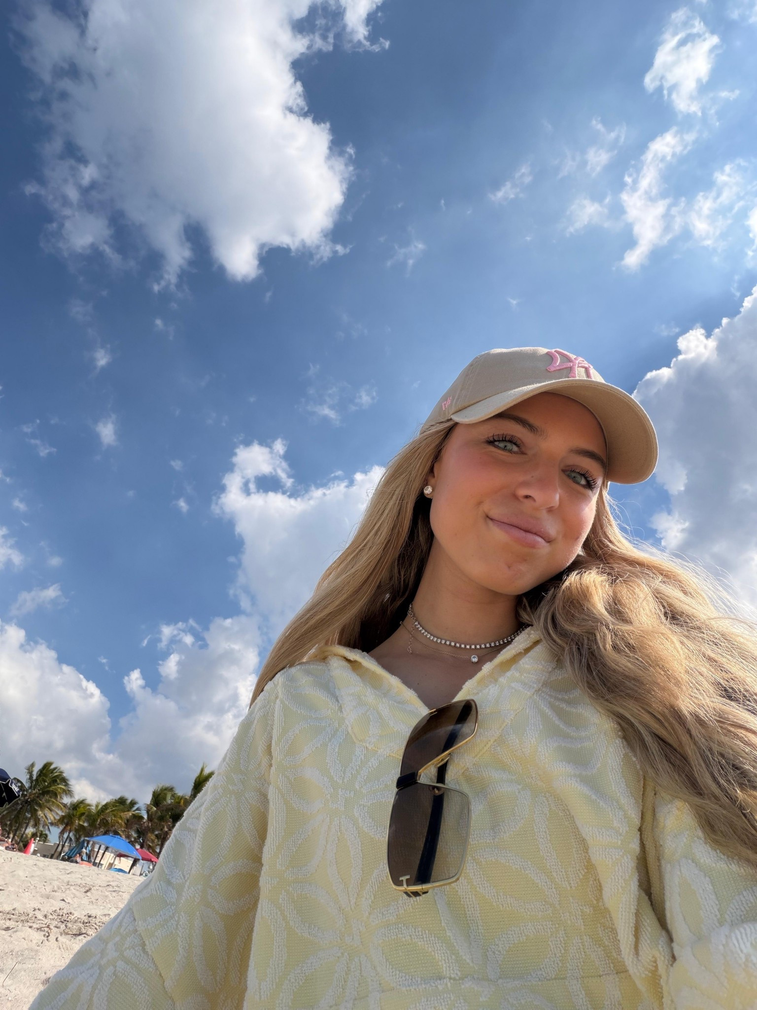 Shop my beach look💛