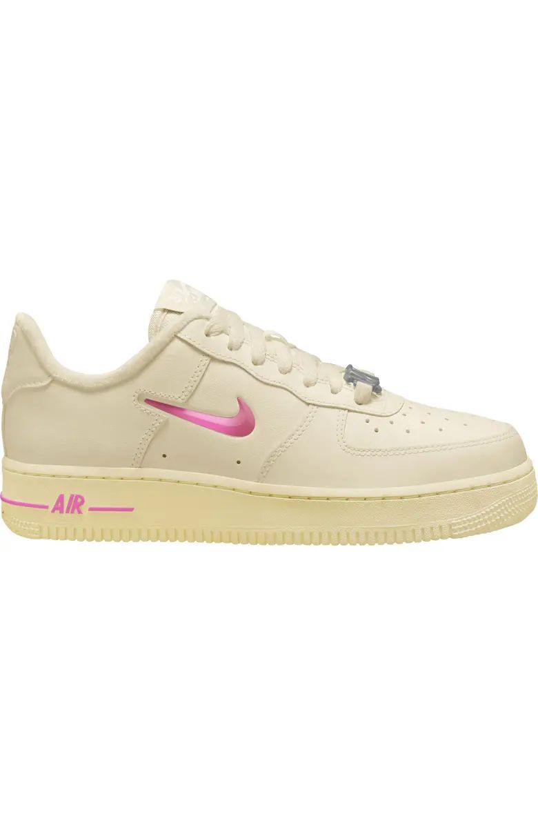 Air Force 1 '07 SE Sneaker (Women) | Nordstrom