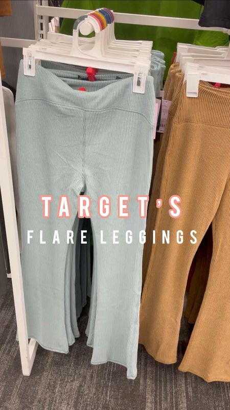 Target’s Flare ribbed leggings 