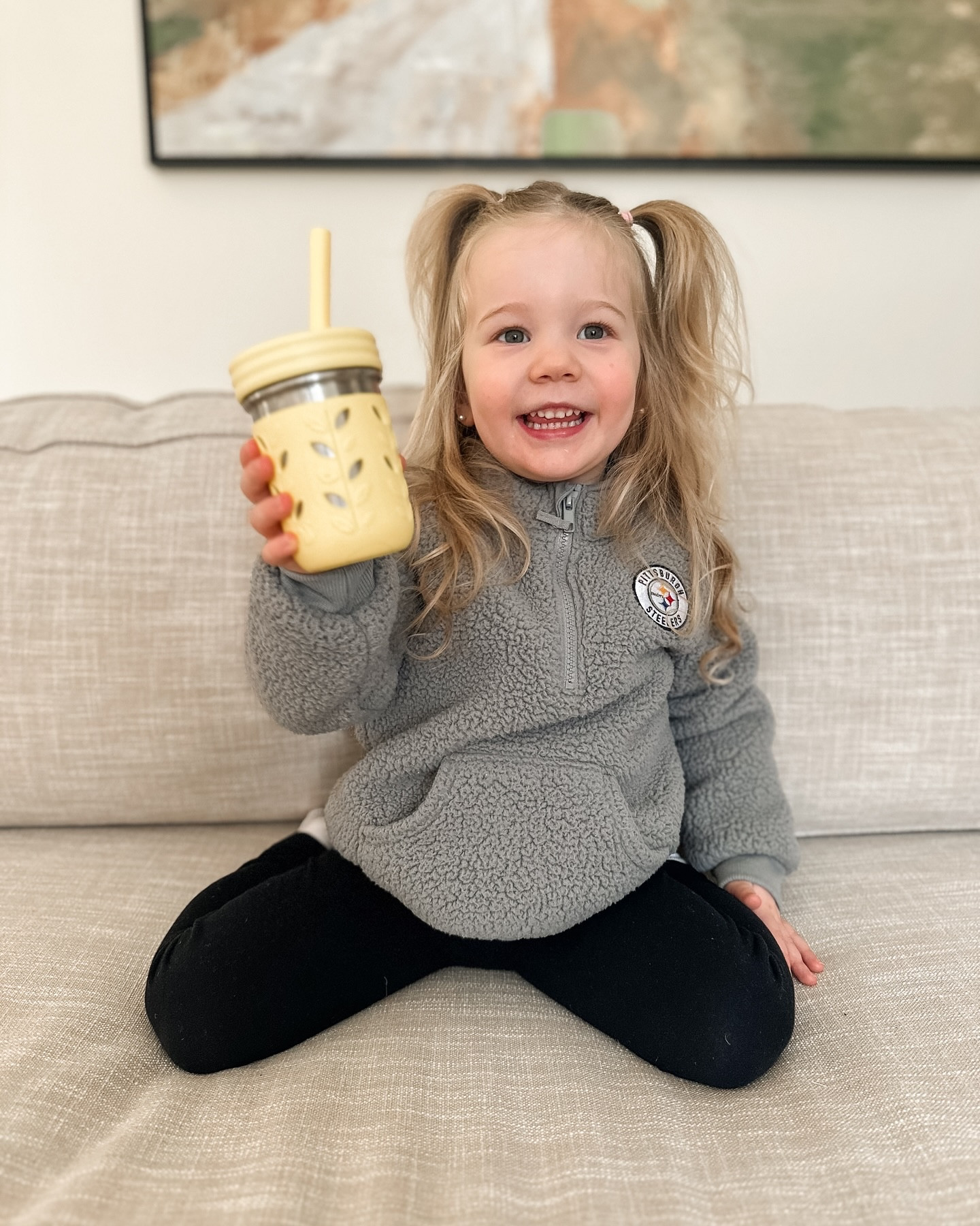 Cutness by mom & dad 🤍
Non-toxic cup by @elkandfriends 💛

#nontoxic #nontoxicliving #stainless #elkandfriends #nontoxicbaby