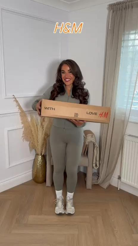 H&M haul, autumn, aviator jacket, burgundy look, coated co-ord, fitted waistcoat, knit collared jumper & trousers, fitted blazer, outfit idea, style tip 

 #LTKuk #LTKautumn #LTKstyletip