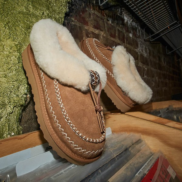 Womens UGG® Tasman Alpine Slipper - Chestnut | Journeys