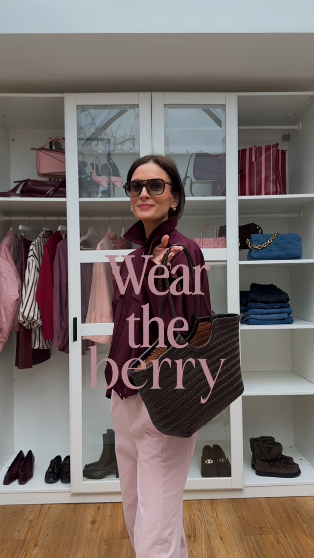 Berry is one of those colours that just adapts to you.
Sweet, bold, understated… there’s a version that fits. 