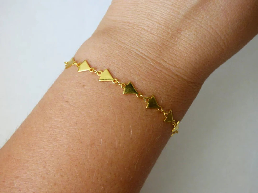Delicate Gold Triangle Chain Bracelet, Gold Dainty Bracelet, Geometric Minimal Jewelry, Modern Br... | Etsy (US)
