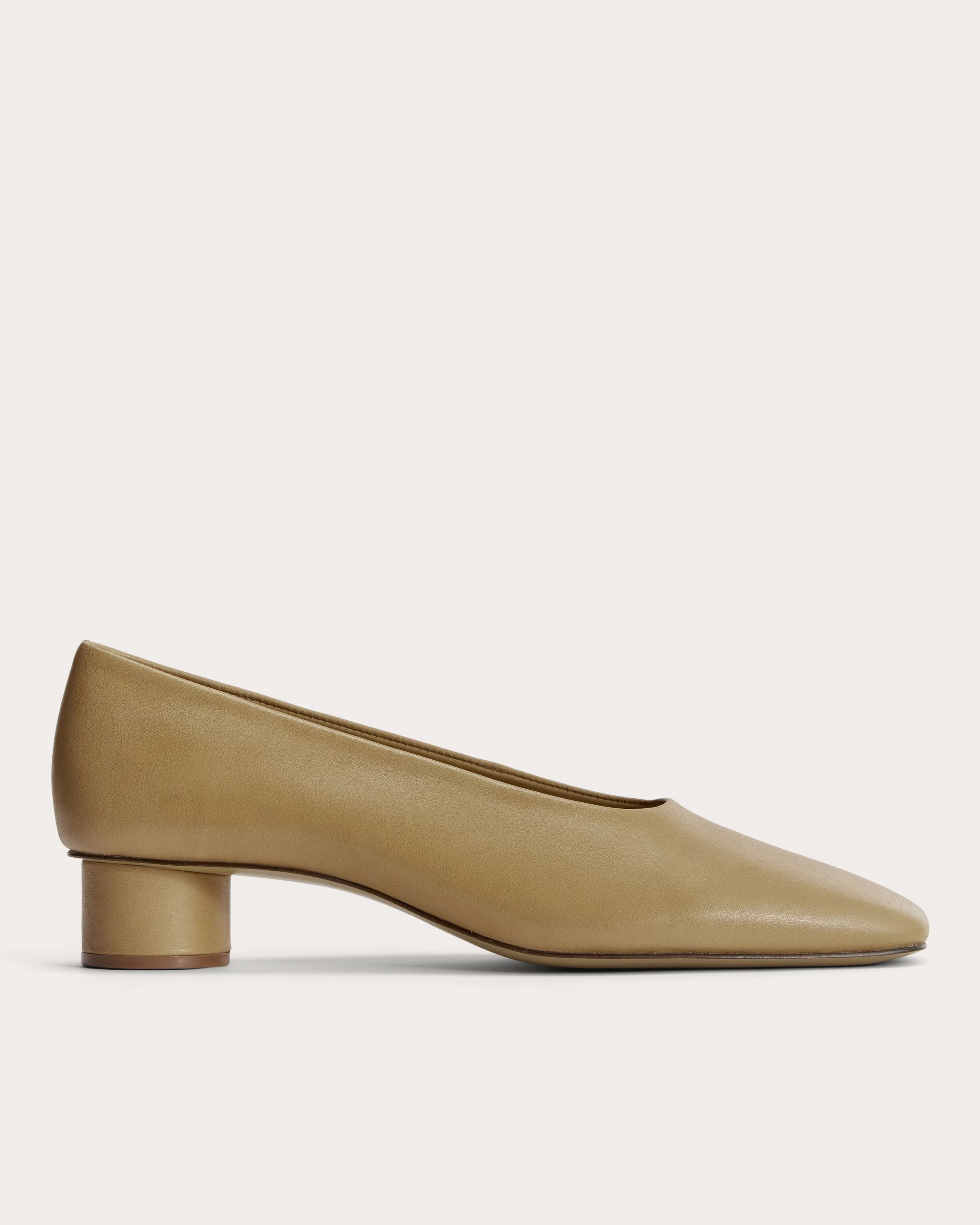 The Gallery Pump | Everlane