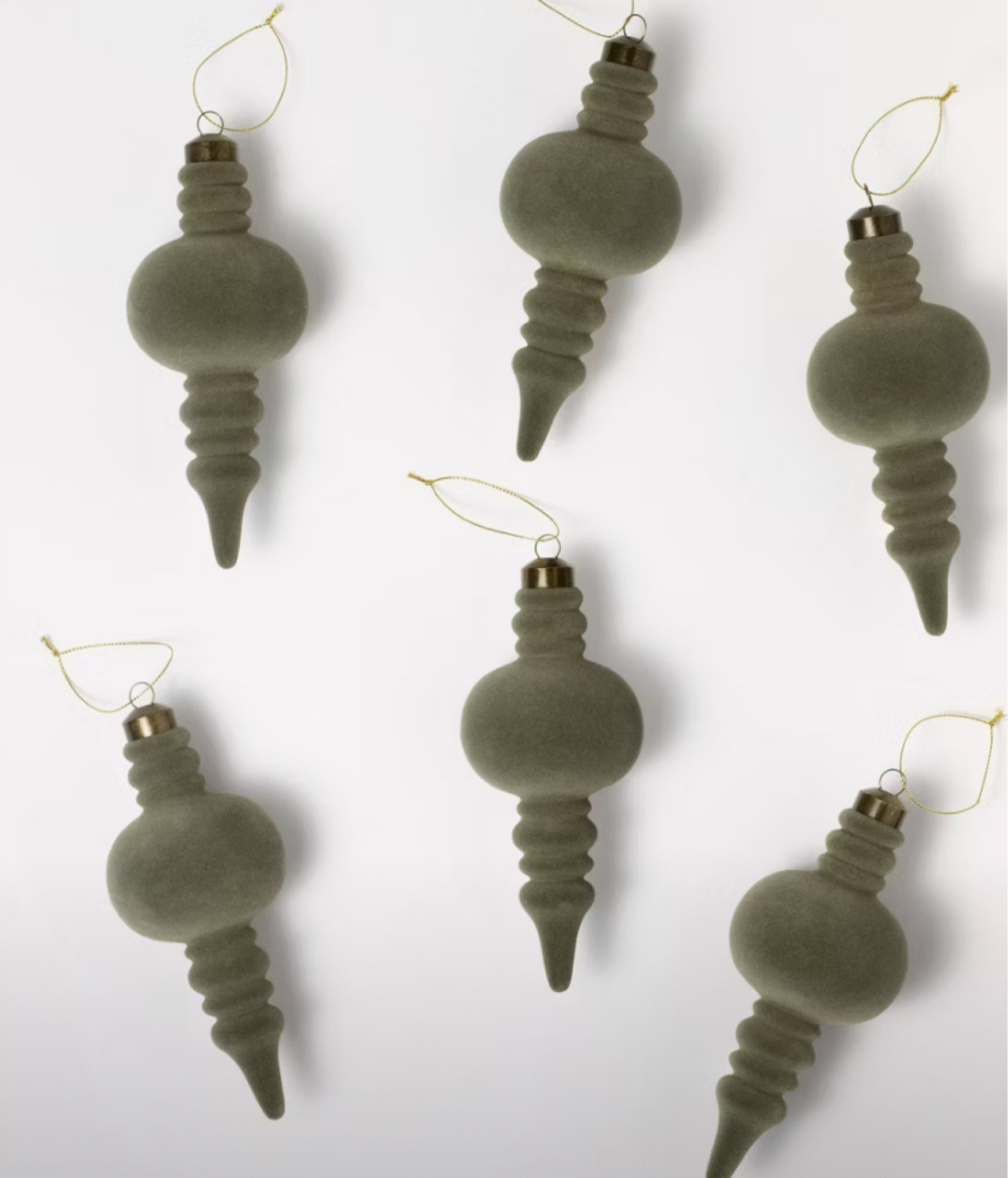 This velvet target ornament set is stunning 

#LTKHome #LTKSeasonal #LTKHoliday