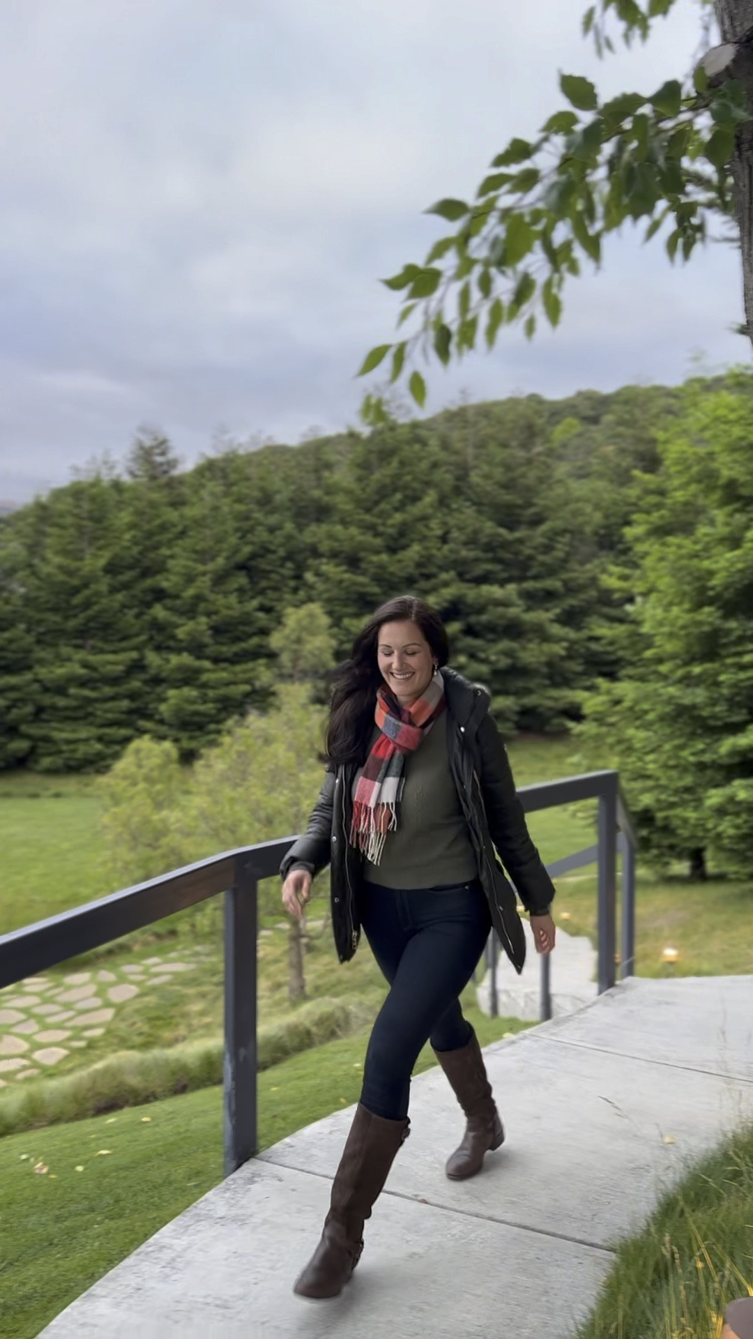 Thanksgiving outfit idea - Fall outfits - Holiday outfits - jeans - boots - plaid scarves - puffer jackets - cashmere sweaters 

#LTKsalealert #LTKSeasonal #LTKVideo