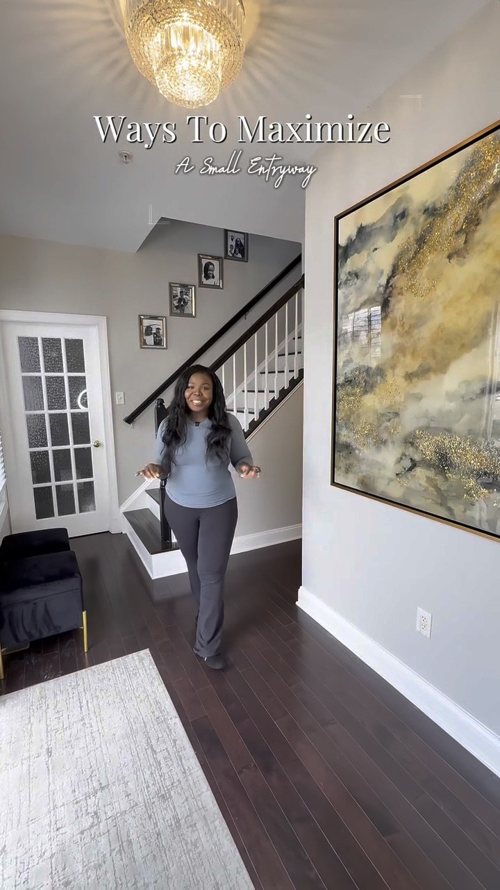 How to maximize your narrow entryway! 🙌🏾

#LTKSaleAlert #LTKHome