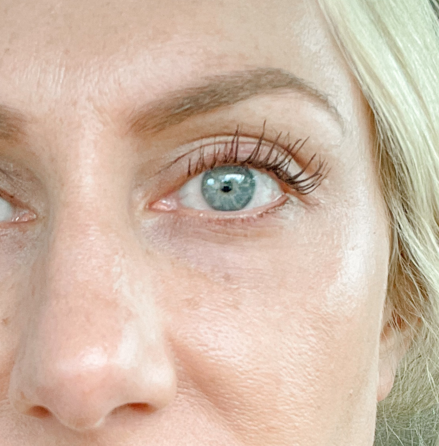 A mascara that lifts + separates the lashes, yes please!! Available in brown, which is just what I needed! 

Brown mascara, hoc spring, brown mascara, Lancôme, Lancôme Hypnose, long lashes, lash lift, beauty tip, beauty find 

#LTKFind #LTKunder50 #LTKbeauty