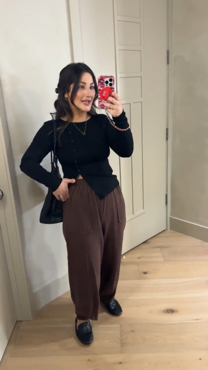 Go-to outfit when you want to look cute and not wear jeans!! 

Top size small 
Pants size small

 5'0" 140lbs

#LTKootd #LTKPetite #LTKSaleAlert