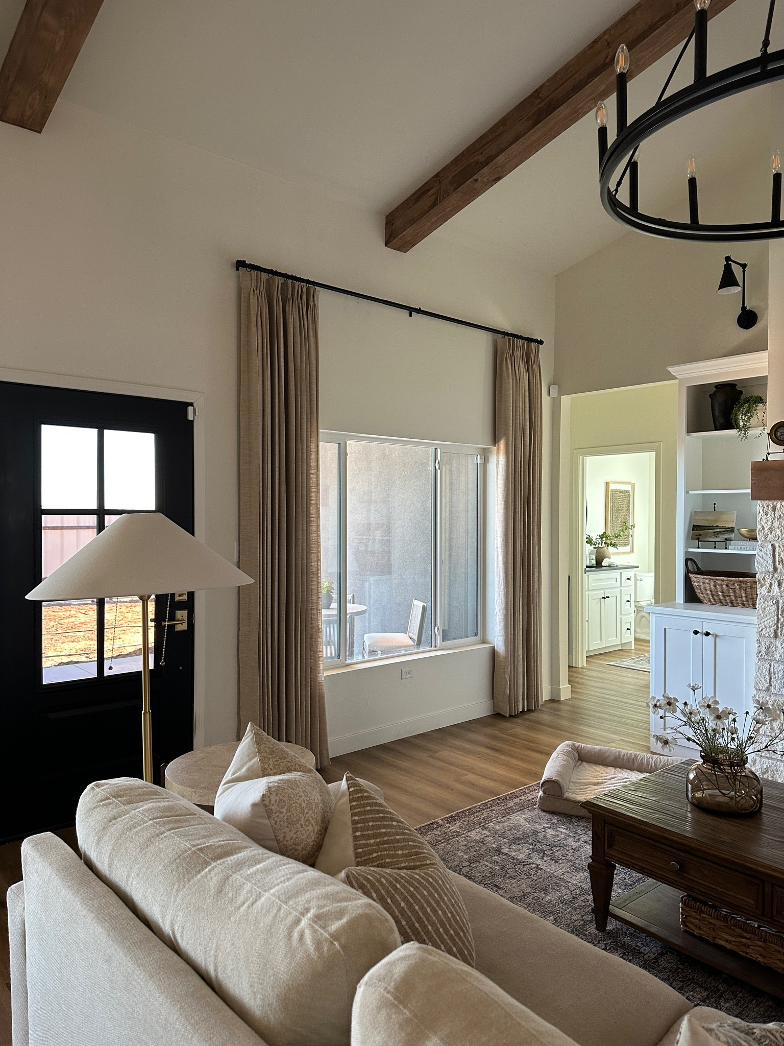 Seriously so obsessed with our new curtain color in our open concept area! 

Color: Light Khaki
Header: Triple French Pleat

#LTKhome