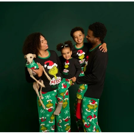 Dr. Seuss Women’s Merry Grinchmas Matching Family Pajama Set, 2-Piece, Sizes S-3X | Walmart (US)