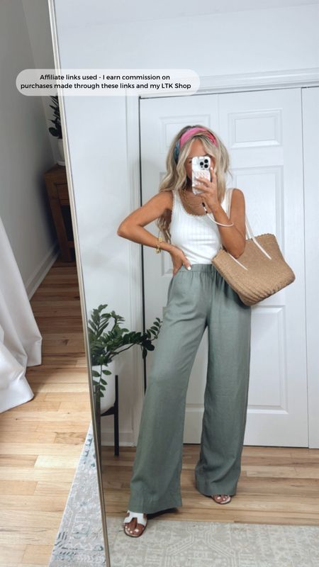Easy summer outfit idea (*pants are old, linking alternatives below!)