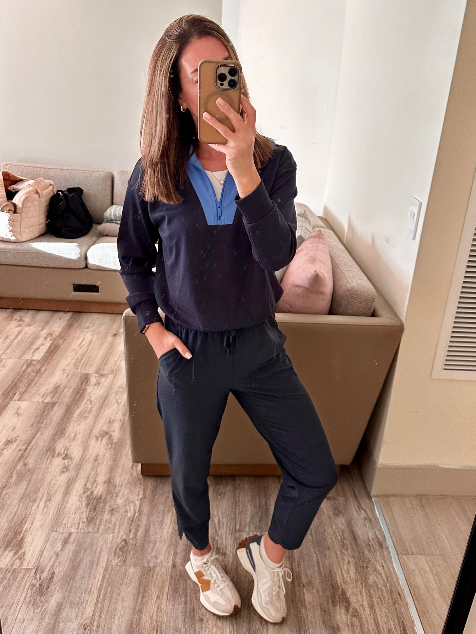 This bubble hem pullover is my new favorite 💙🩵 only $28

#LTKootd #LTKActive