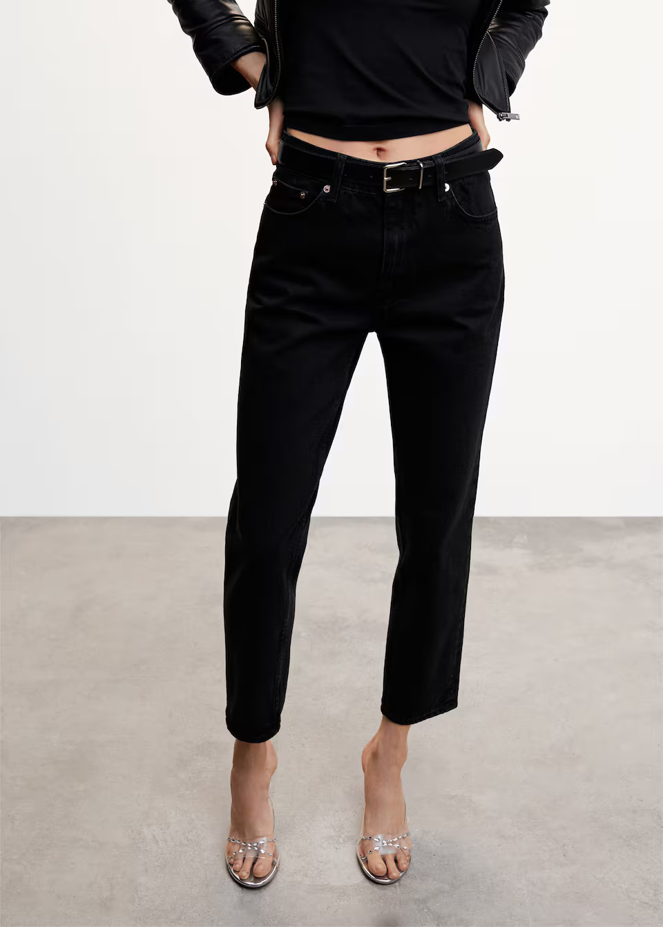 Mom high-waist jeans | MANGO (US)