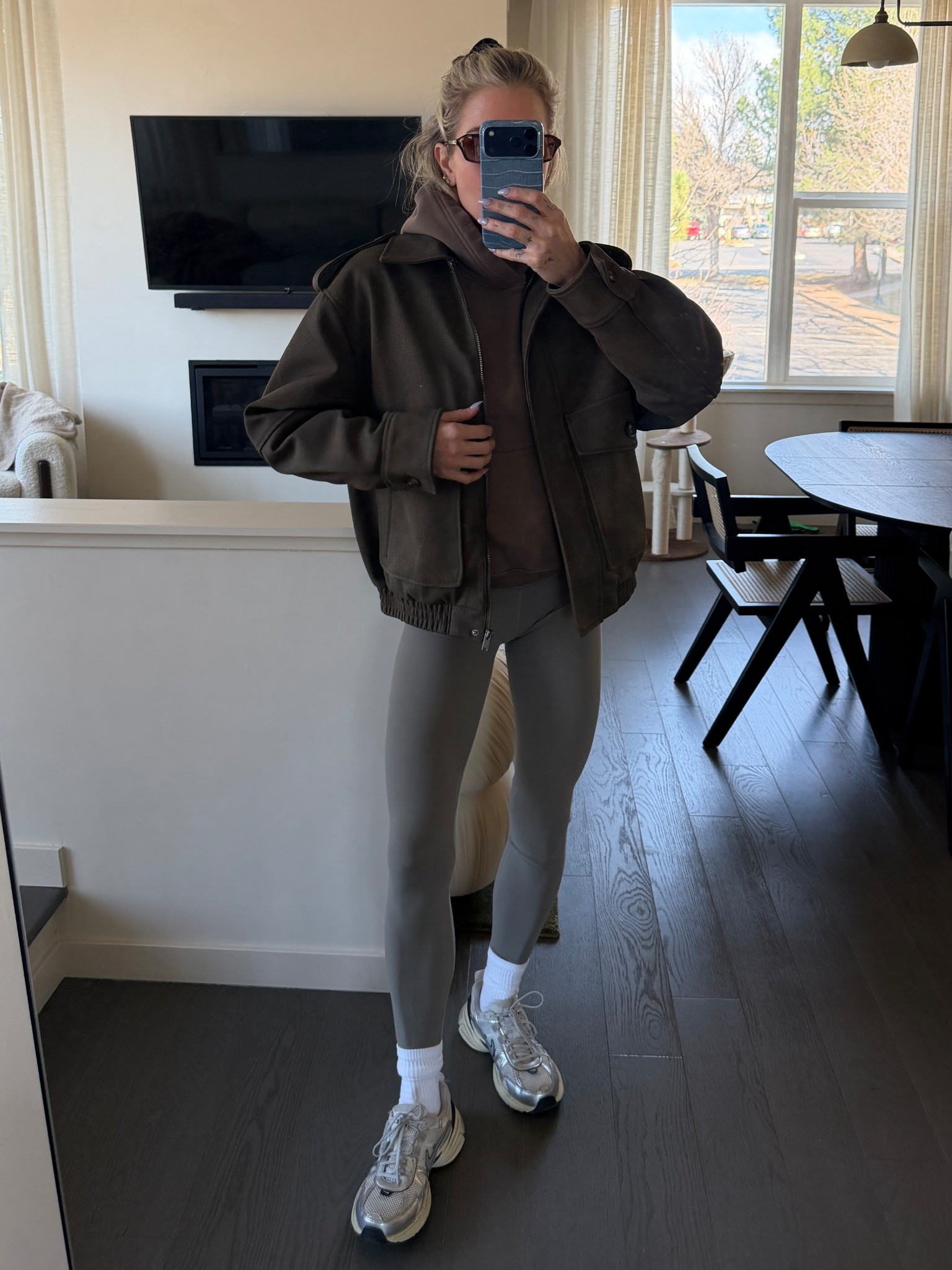 Nike sneakers

#LTKootd #LTKgrwm #LTKmorningroutine