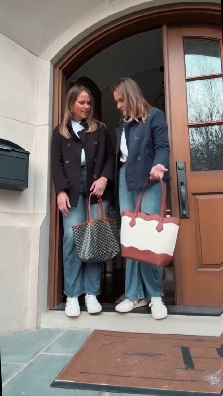There’s something here for every budget. You don’t have to spend a lot to put together a great look. It’s all about finding pieces that work for you.

#LTKSeasonal #LTKOver40 #LTKMidsize