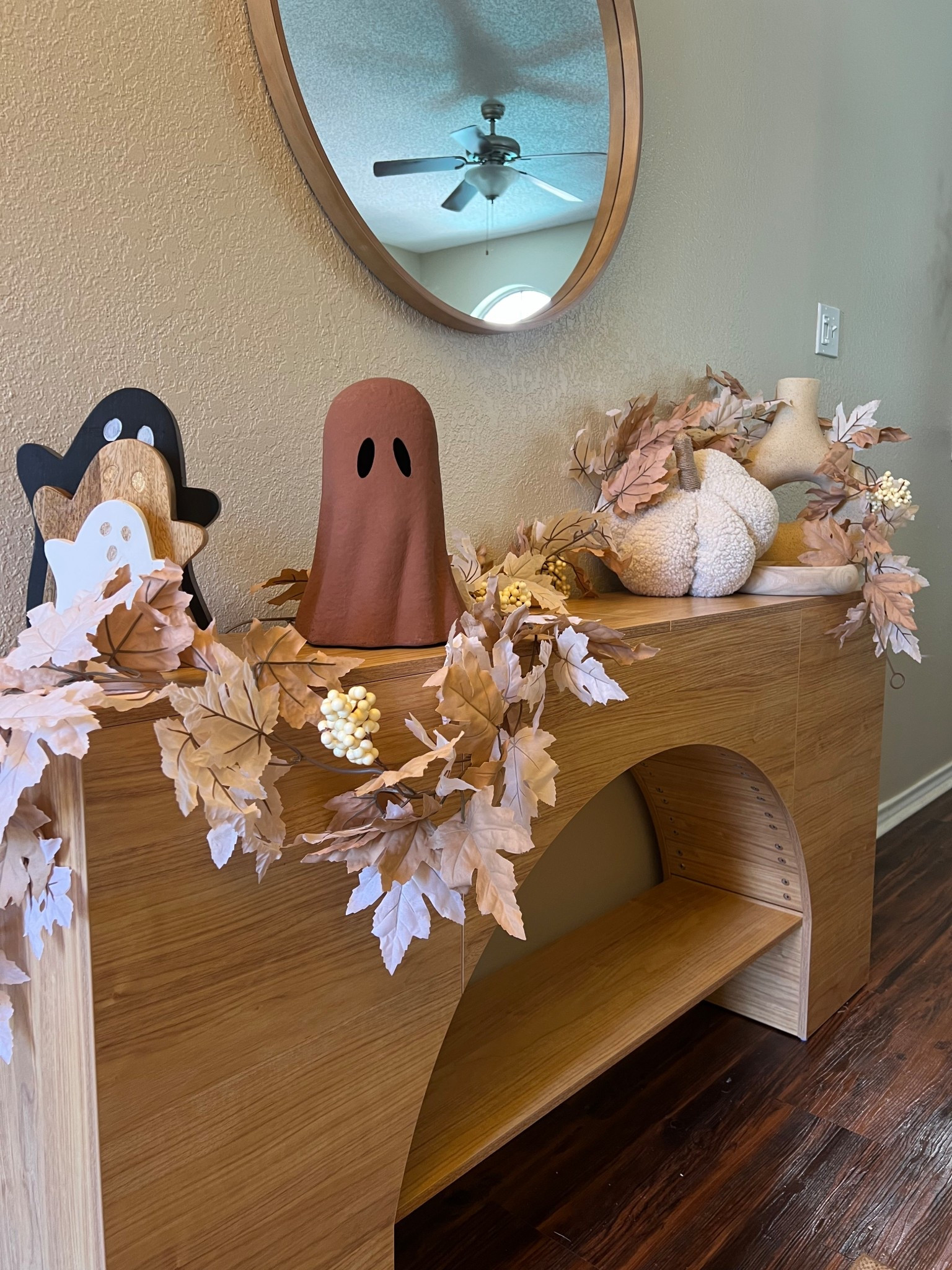 AFFORDABLE WALMRT FALL/HALLOWEEN FINDS🍂

#LTKHome #LTKSeasonal #LTKSaleAlert