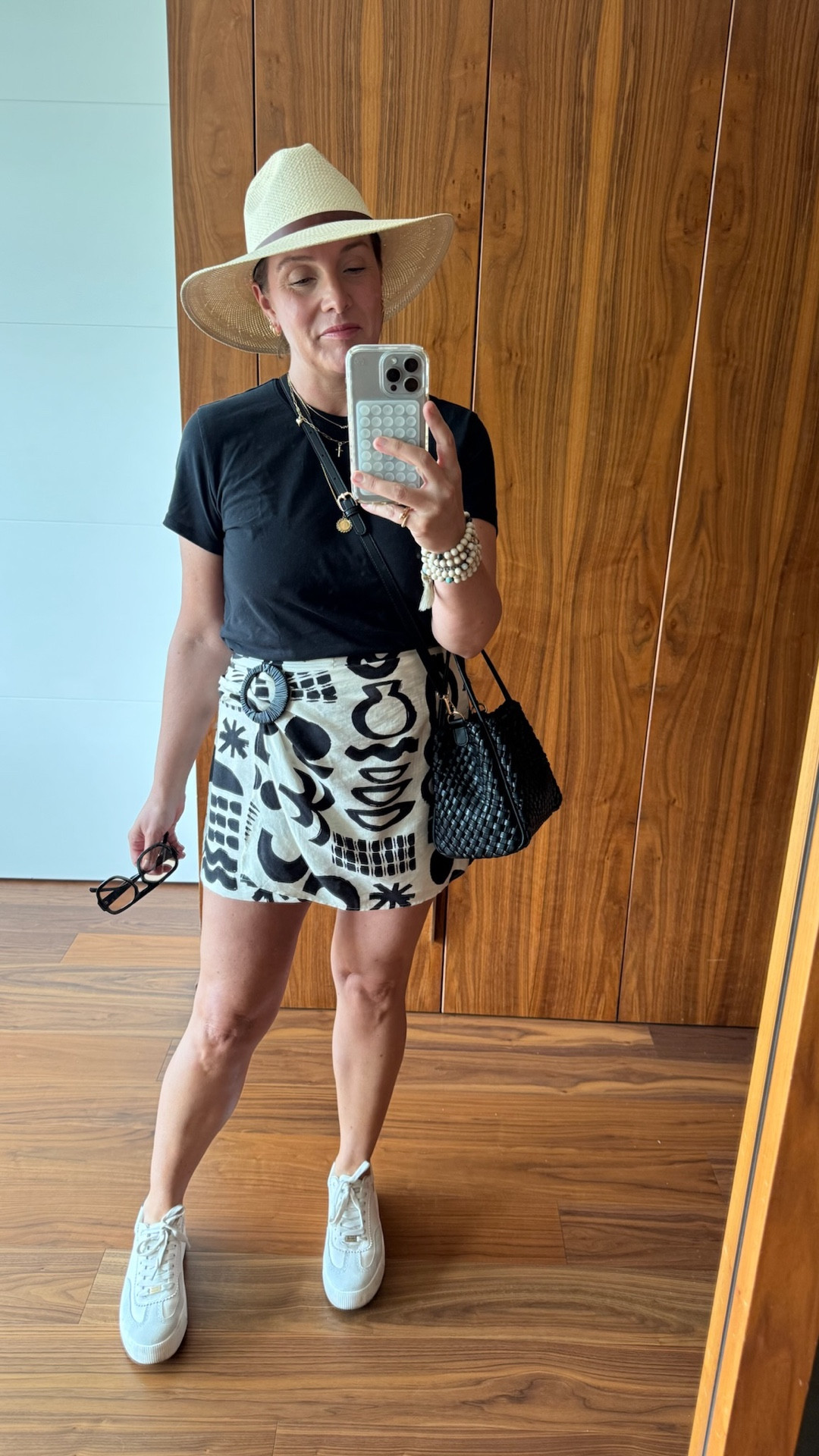 Barcelona Daytime Look 🇪🇸

Black Everlane tee (can order with or without pocket) + black and white linen belted skort 🤩 

Allison also wearing these Favorite Daughter platform sneakers all around the city and loving them.

Sizing notes:
Tee is tts. Allison in a medium. Size up one in the skort, Zara runs small. Shoes are tts.

#LTKSeasonal #LTKOver40 #LTKTravel