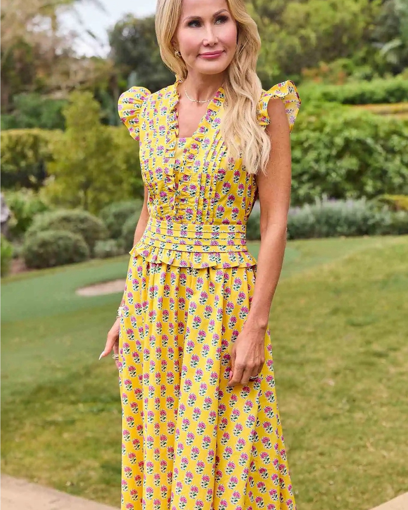 25% off at Avara!  I love  Avara, but they always have limited quantities and things sell out quickly. Here are just a few of my favorites. Everything is on sale this weekend! Yay! Perfect time to get your Easter dress, travel outfit or pretty dresses for summer! ￼

#LTKSeasonal #LTKSaleAlert #LTKTravel