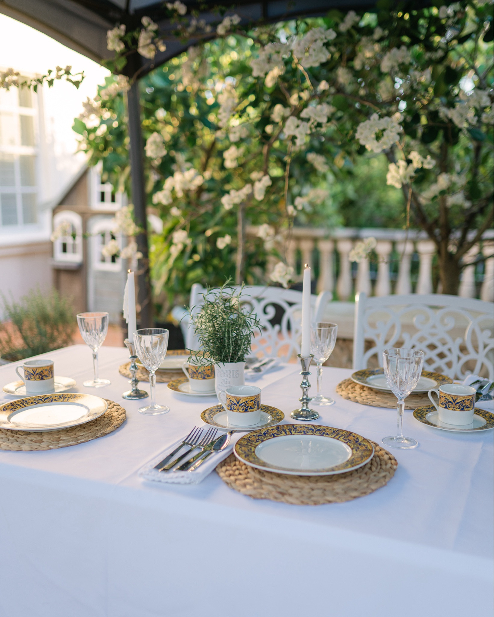 Enjoying this nice weather in South Florida. The temperature is not oven hot any more and you can actually enjoy being outside. 
#tablescape #outdoordining 

#LTKHome