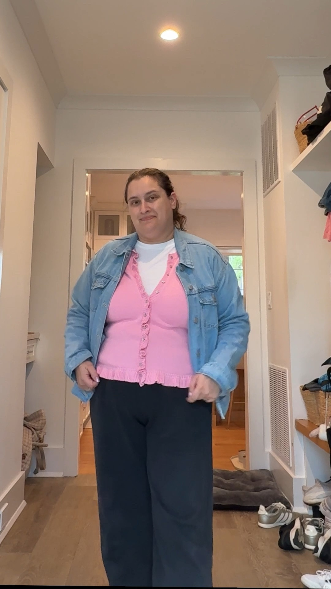Mom outfit of the day

#LTKmomlife #LTKootd #LTKMidsize