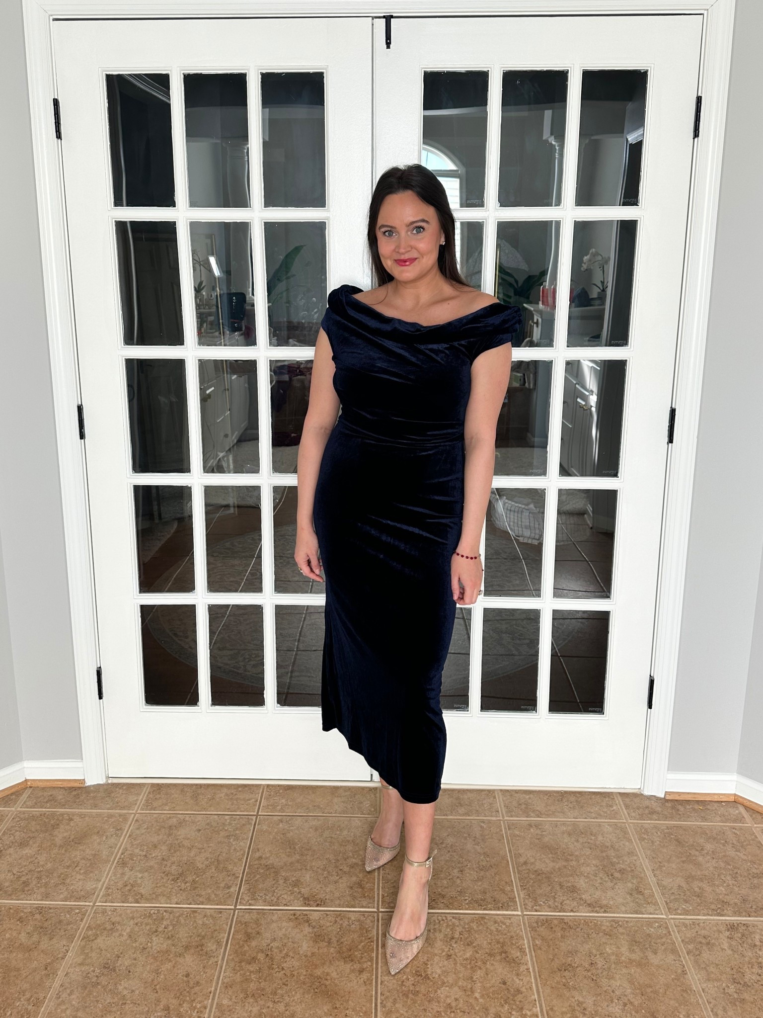 such a classy and comfy velveteen dress

took my normal size medium 

#LTKSeasonal