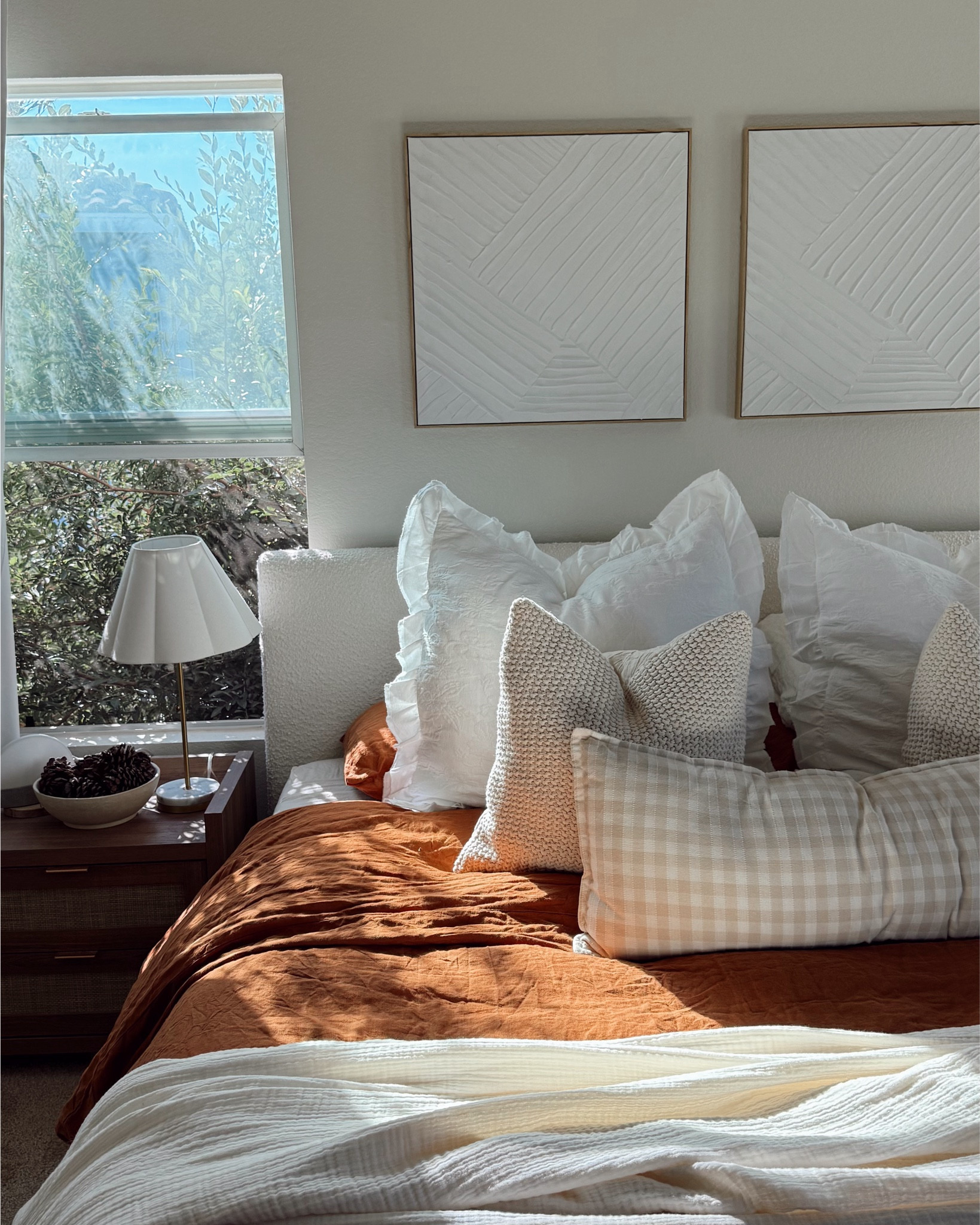 New fall bedding 🫶🏼🧡

#LTKSeasonal #LTKHome