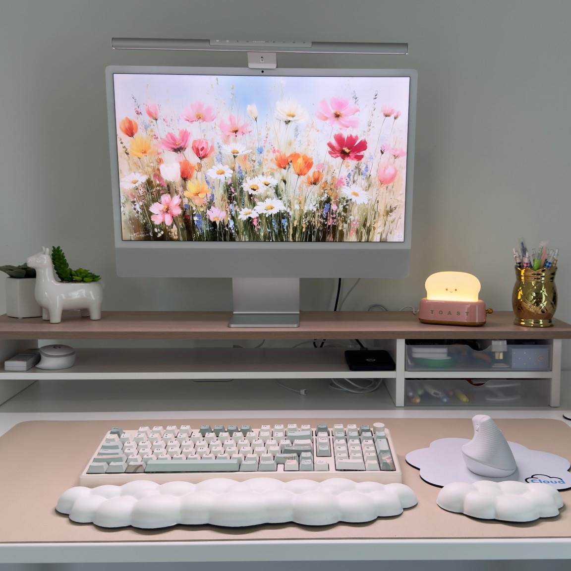 My new desk setup:

Ikea Trotten Sit/Stand Desk
White/Oak Monitor Stand
Toast light
Cloud wristrest set
Monitor Light
Logitech Lift Ergonomic Mouse
Epomaker Galaxy 100 mechanical keyboard
YUNZII Spring Tea Keycaps
X-Chair
Amazon Desk Mat in "eggshell" 

 

#LTKdayinmylife