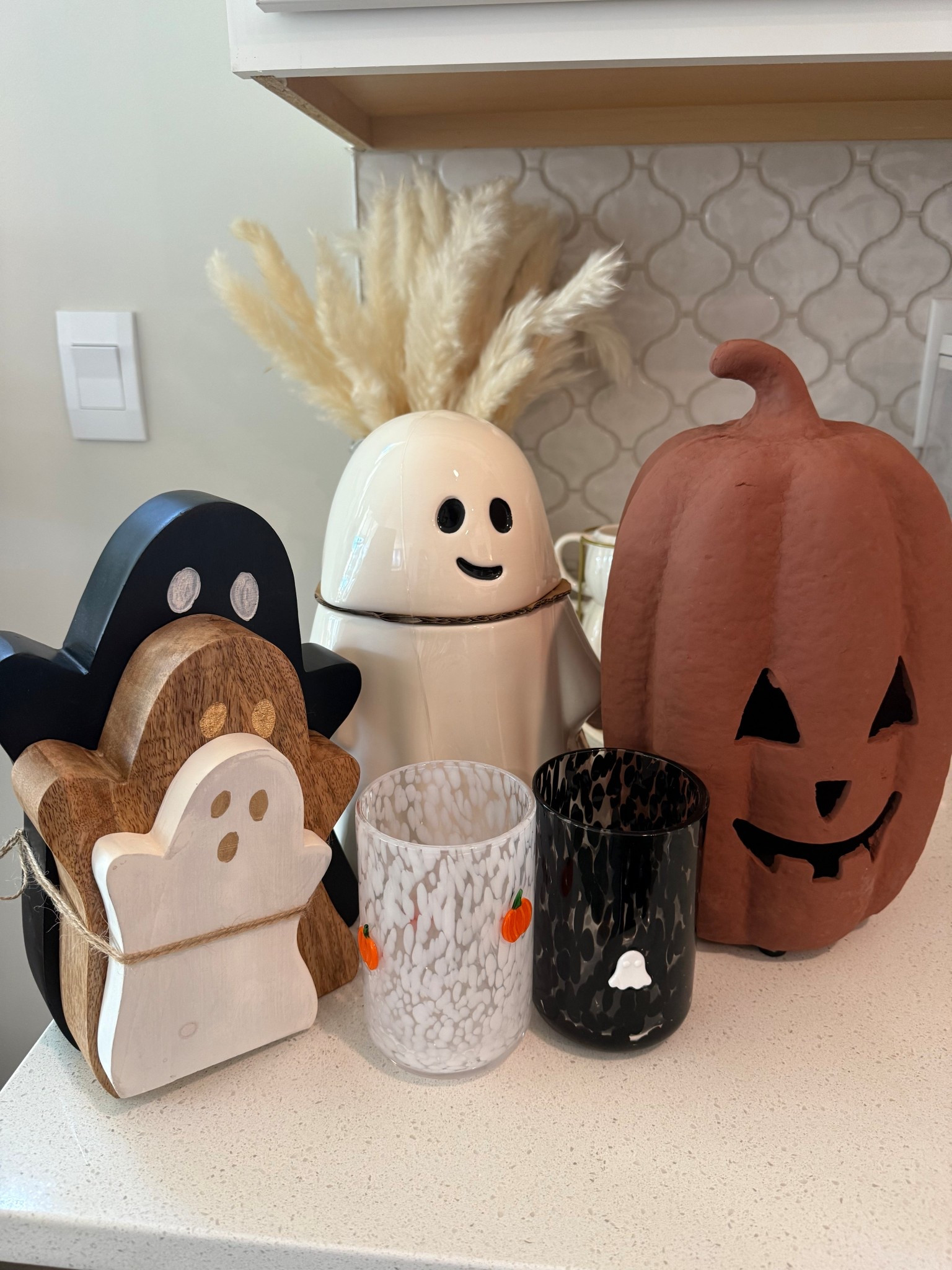 Some cute Halloween finds from Walmart … loving the color of this pumpkin also how cute are these wooden ghosts !!! My kids are obsessed with the cookie jar 👻

Walmart, Walmart find, pumpkins, Halloween, Halloween decor, ghosts

#LTKHome #LTKFindsUnder50 #LTKSeasonal
