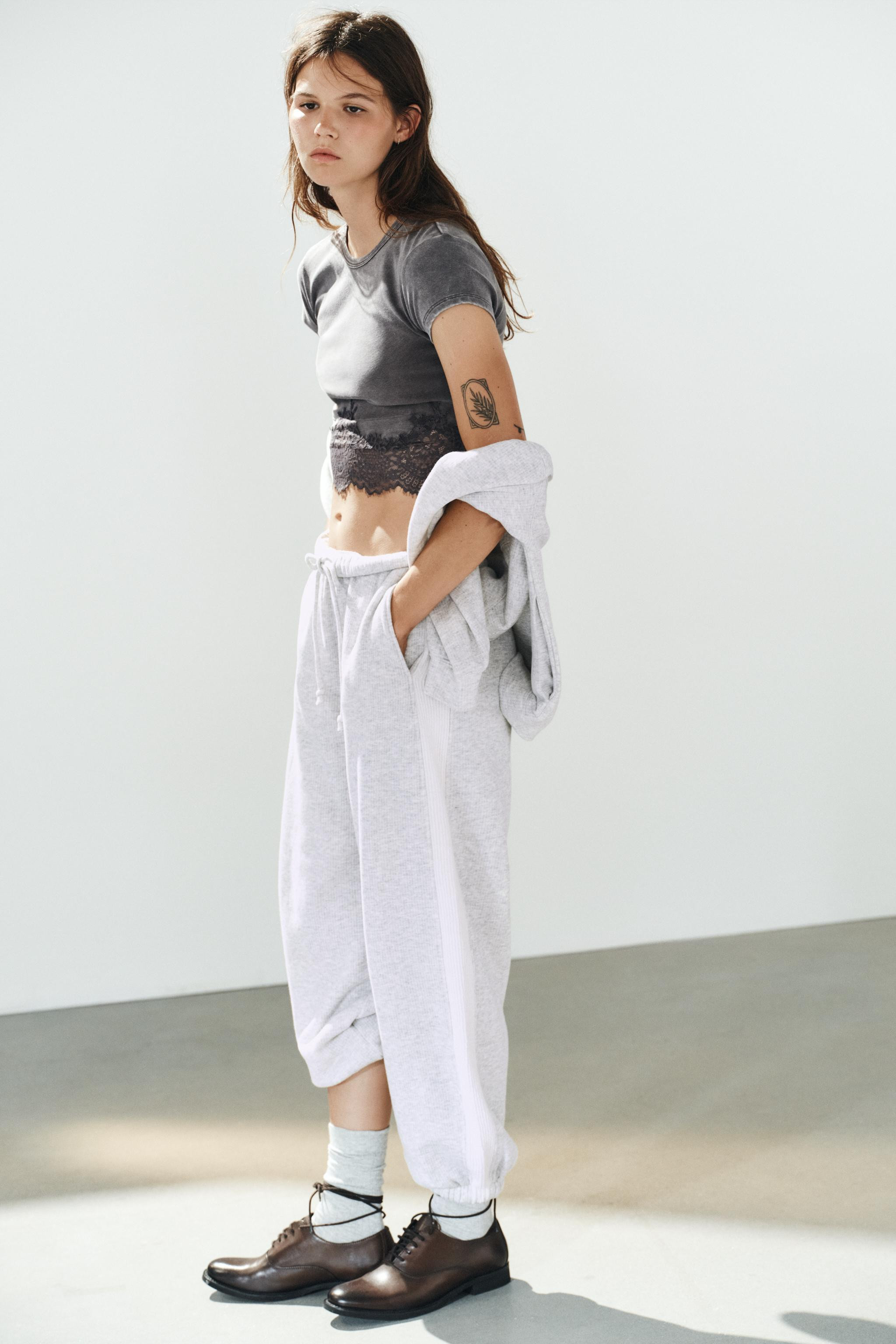 CROPPED LACE T-SHIRT | Zara US